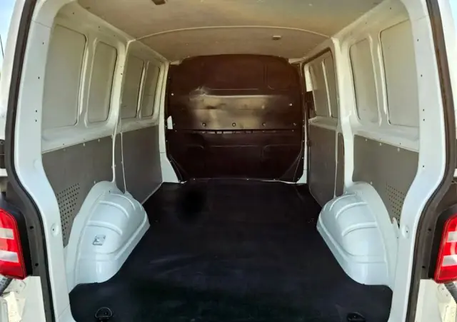 VOLKSWAGEN Transporter T6 