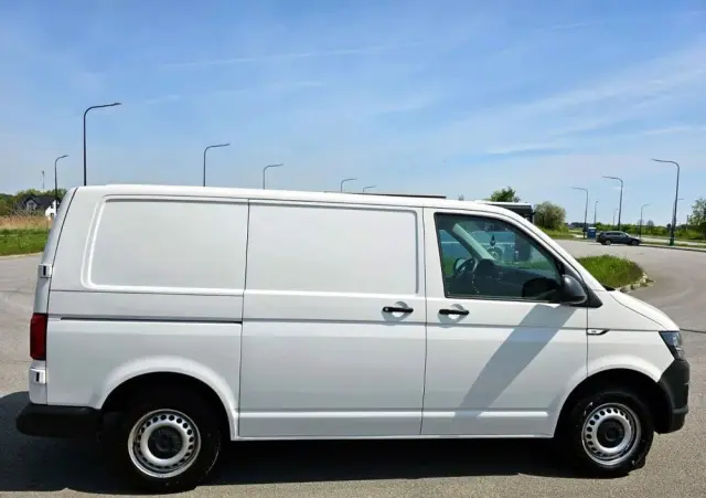 VOLKSWAGEN Transporter T6 