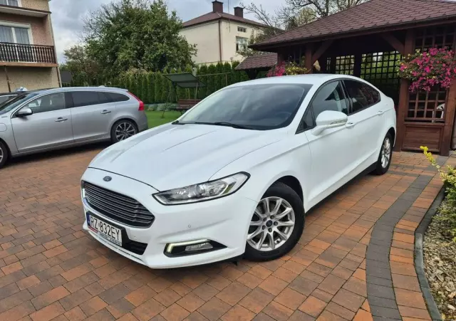 FORD Mondeo 1.5 TDCi ECOnetic Start-Stopp Titanium