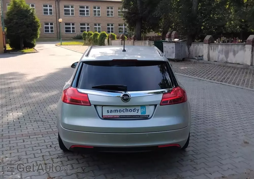 OPEL Insignia 1.8 Cosmo