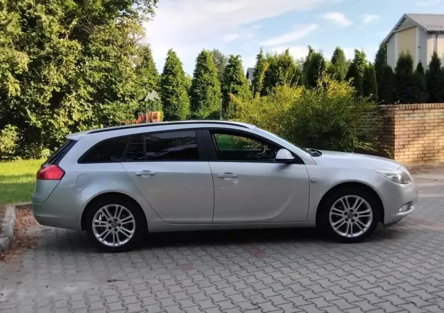 OPEL Insignia 1.8 Cosmo