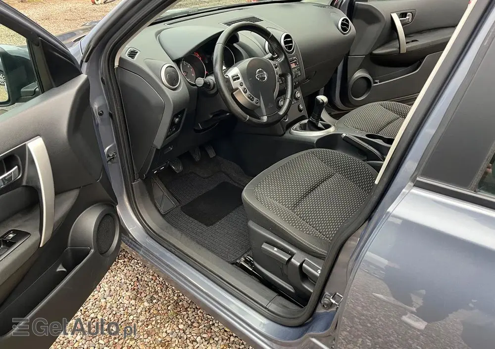 NISSAN Qashqai 1.6 visia