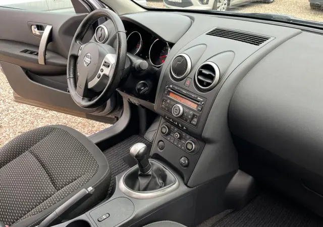 NISSAN Qashqai 1.6 visia