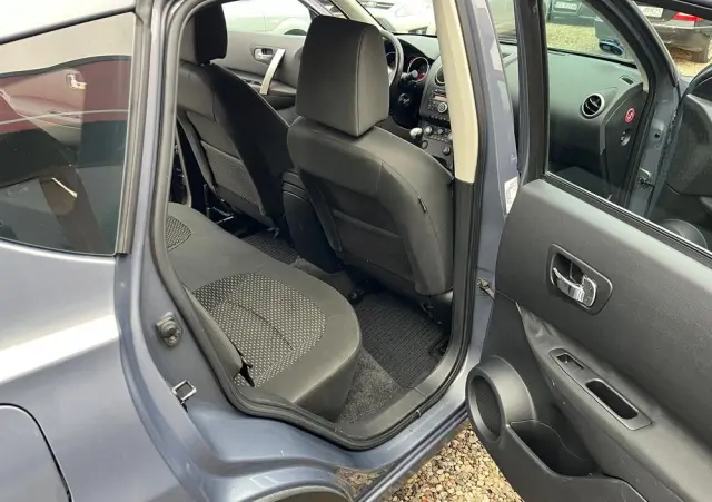NISSAN Qashqai 1.6 visia