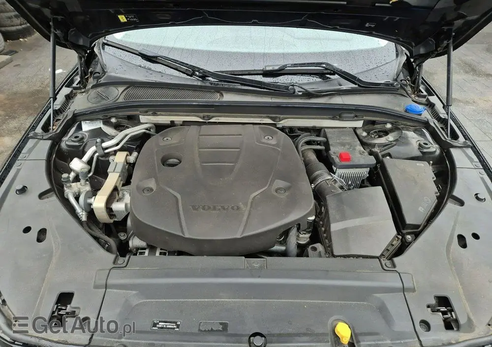 VOLVO V90 D4 AWD Geartronic Momentum Pro