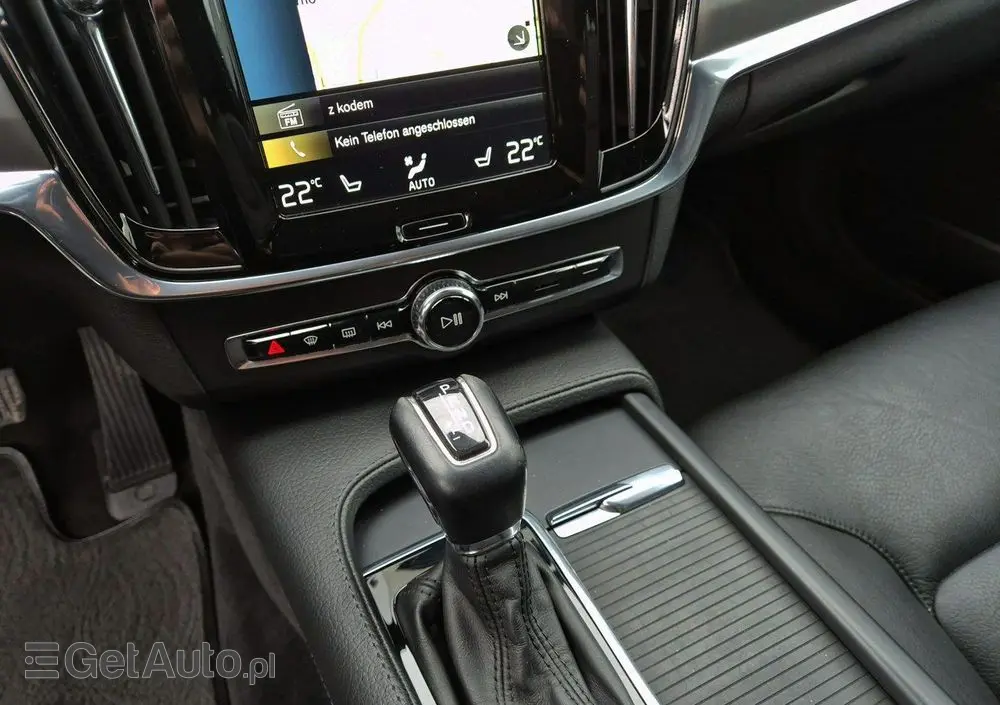 VOLVO V90 D4 AWD Geartronic Momentum Pro