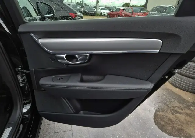 VOLVO V90 D4 AWD Geartronic Momentum Pro