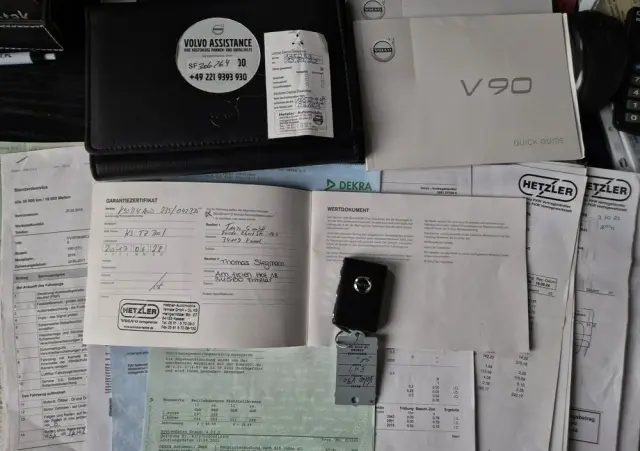 VOLVO V90 D4 AWD Geartronic Momentum Pro