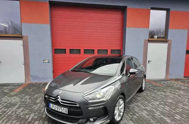 CITROEN DS5 