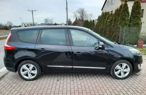RENAULT Grand Scenic 