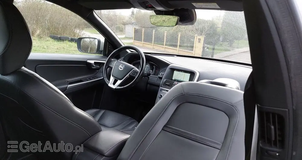 VOLVO XC 60 D4 Drive-E Summum