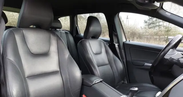 VOLVO XC 60 D4 Drive-E Summum