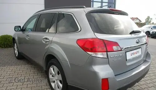 SUBARU Outback 