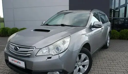 SUBARU Outback 