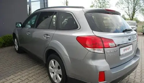 SUBARU Outback 