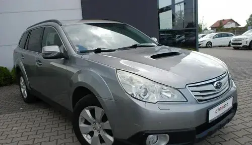 SUBARU Outback 