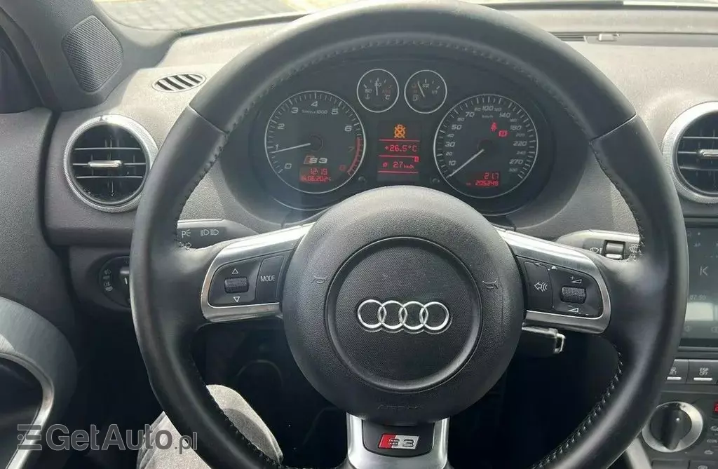 AUDI S3 