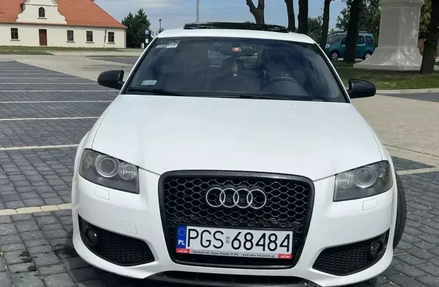 AUDI S3 