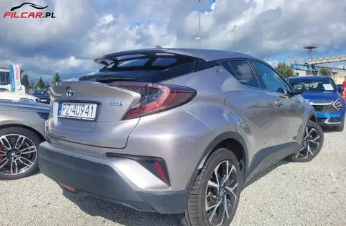 TOYOTA C-HR 