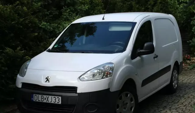 PEUGEOT Partner 