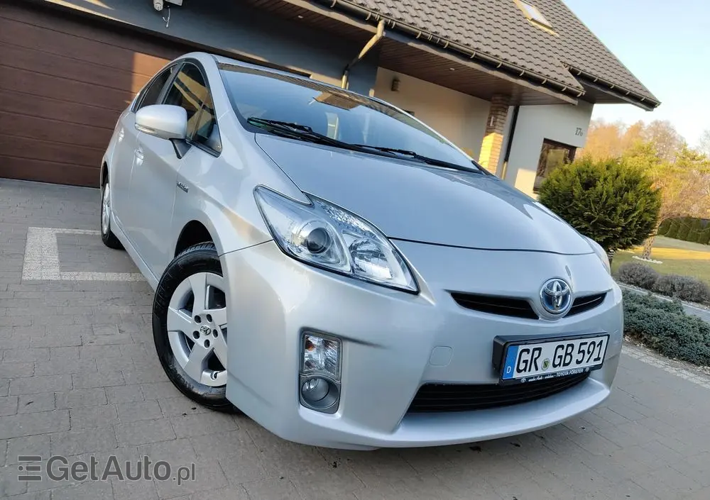 TOYOTA Prius (Hybrid) Comfort