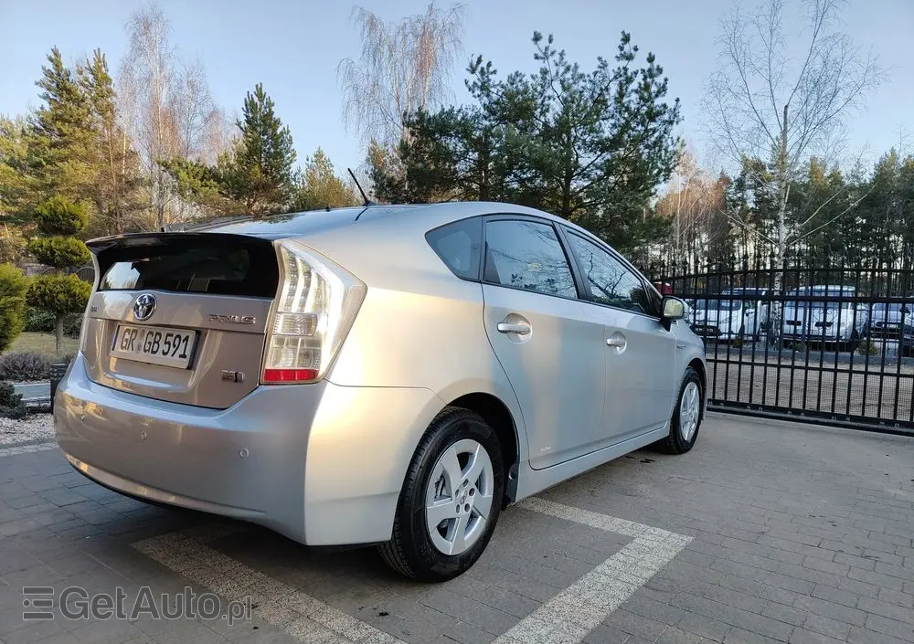 TOYOTA Prius (Hybrid) Comfort