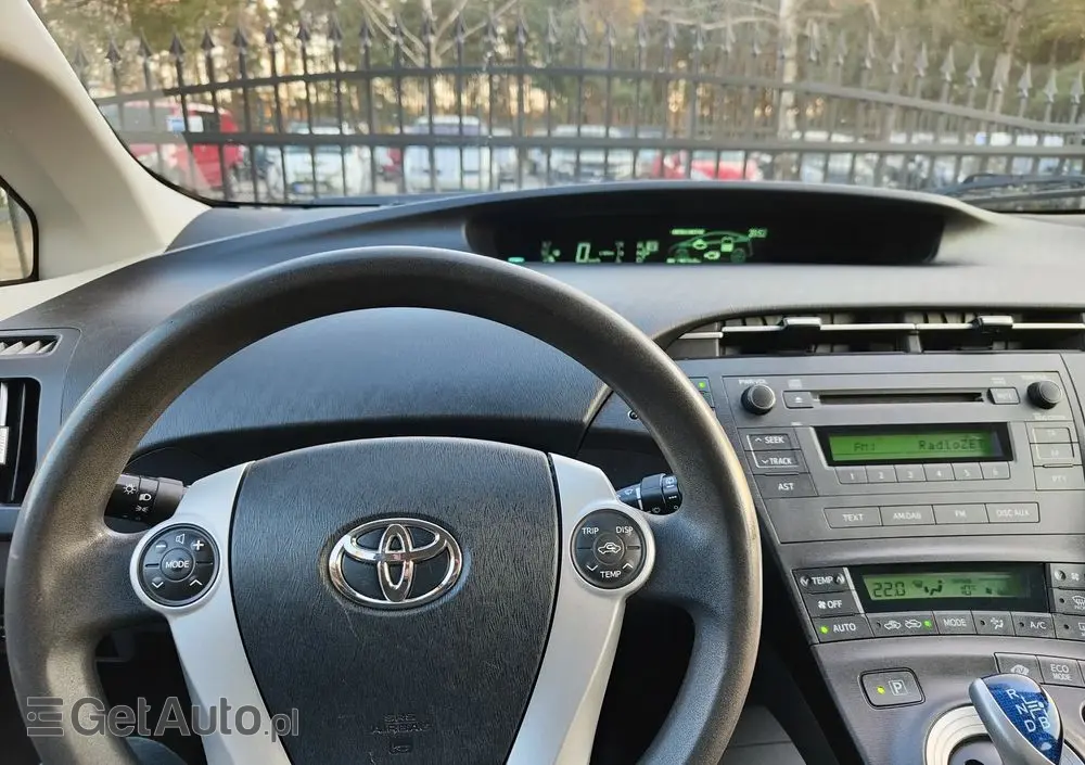 TOYOTA Prius (Hybrid) Comfort