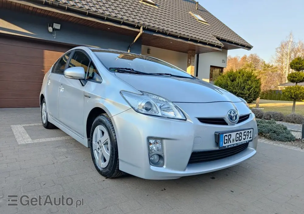 TOYOTA Prius (Hybrid) Comfort