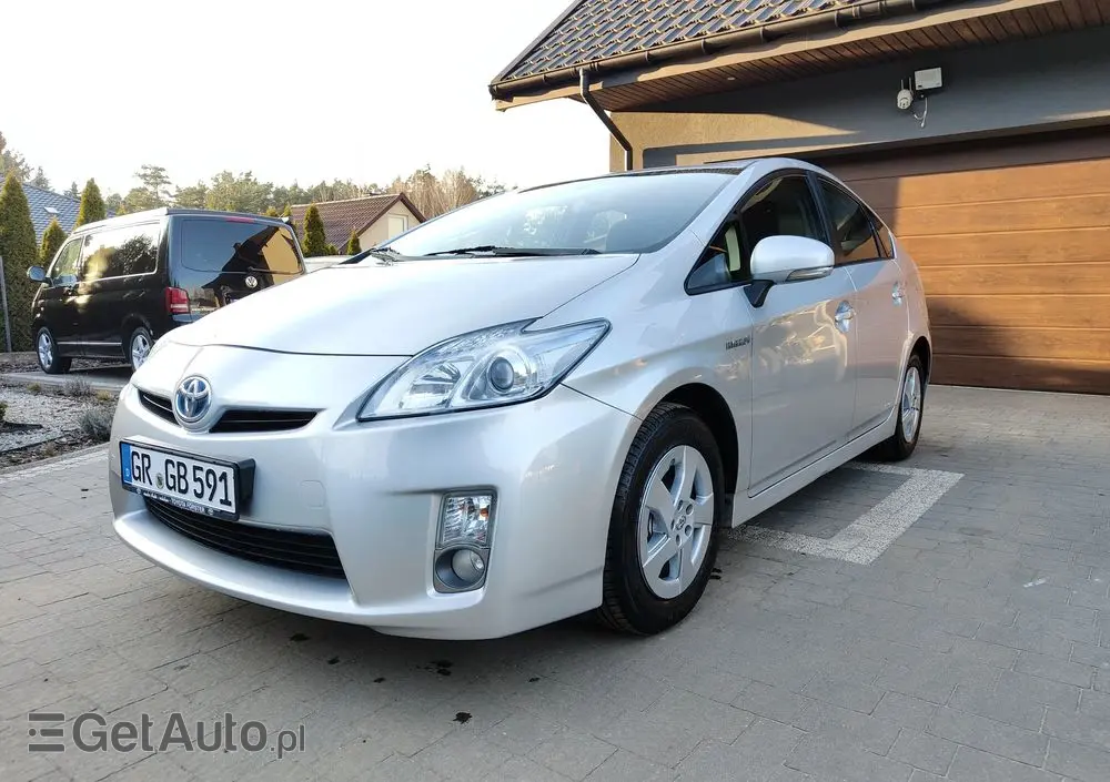 TOYOTA Prius (Hybrid) Comfort