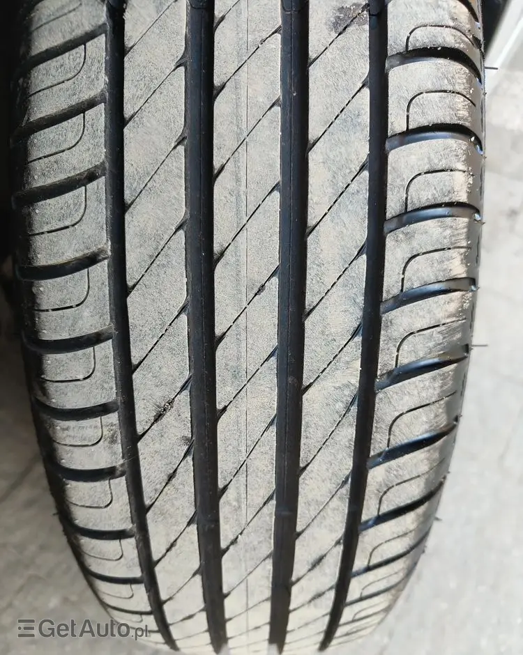 TOYOTA Prius (Hybrid) Comfort