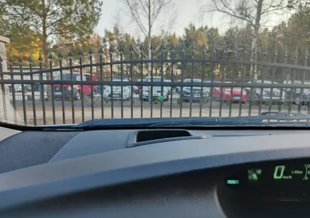 TOYOTA Prius (Hybrid) Comfort