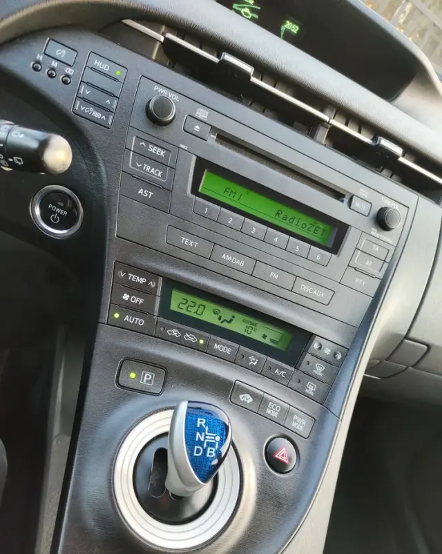 TOYOTA Prius (Hybrid) Comfort