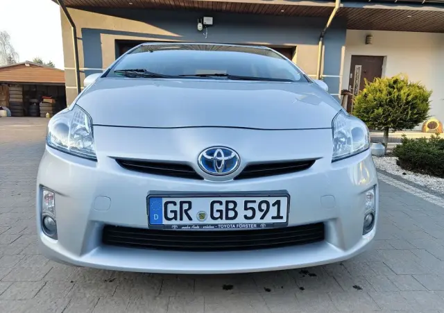 TOYOTA Prius (Hybrid) Comfort