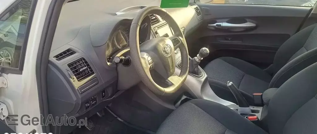 TOYOTA Auris 1.6 Premium