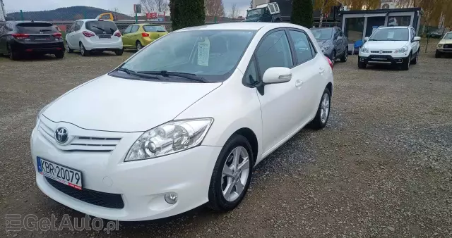 TOYOTA Auris 1.6 Premium