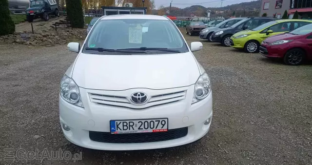 TOYOTA Auris 1.6 Premium