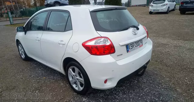 TOYOTA Auris 1.6 Premium