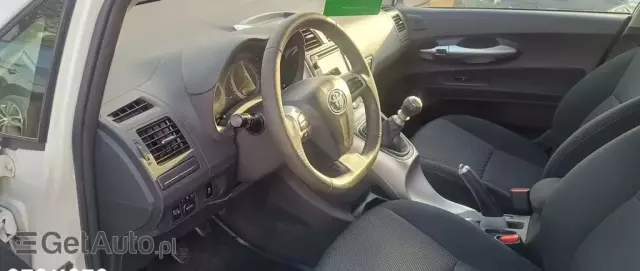TOYOTA Auris 1.6 Premium