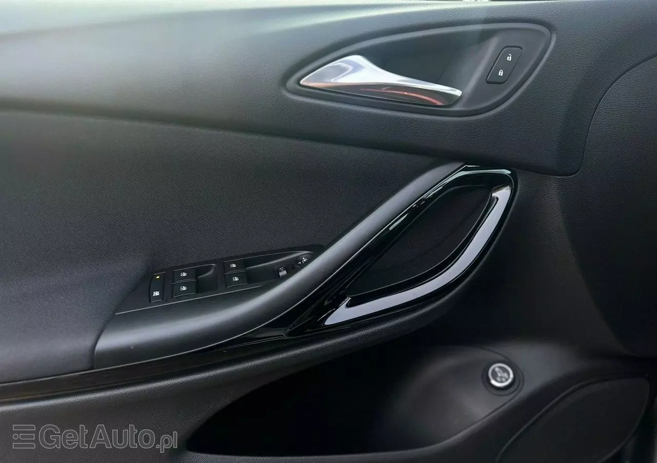 OPEL Astra V 1.4 T Dynamic S&S