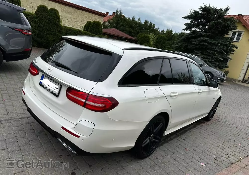 MERCEDES-BENZ Klasa E 300 de AMG/Avantgarde