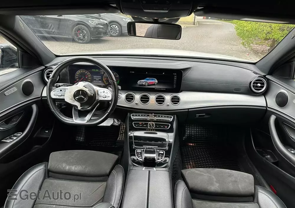 MERCEDES-BENZ Klasa E 300 de AMG/Avantgarde