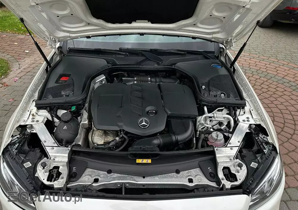 MERCEDES-BENZ Klasa E 300 de AMG/Avantgarde