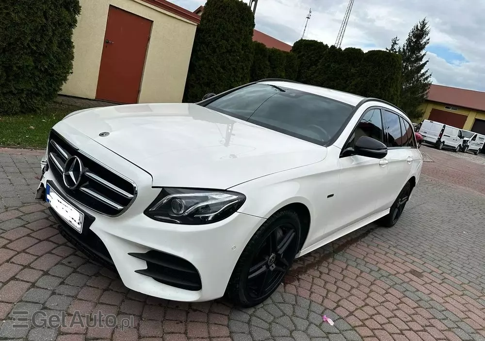 MERCEDES-BENZ Klasa E 300 de AMG/Avantgarde