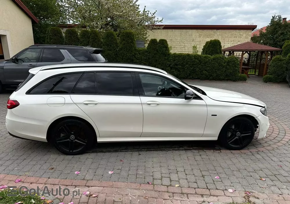 MERCEDES-BENZ Klasa E 300 de AMG/Avantgarde