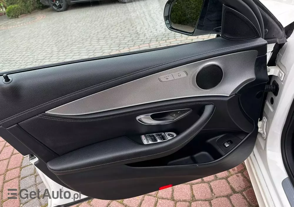MERCEDES-BENZ Klasa E 300 de AMG/Avantgarde