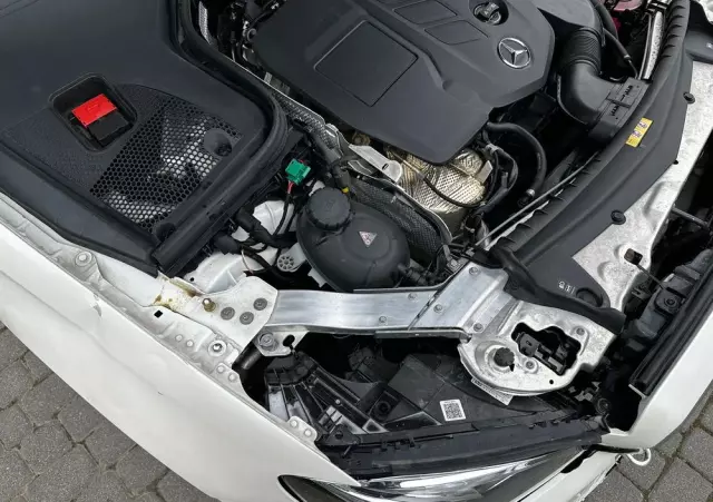 MERCEDES-BENZ Klasa E 300 de AMG/Avantgarde