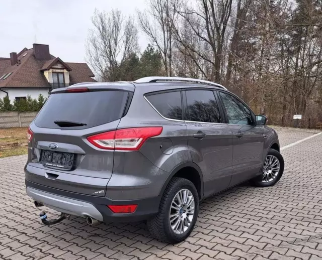 FORD Kuga 