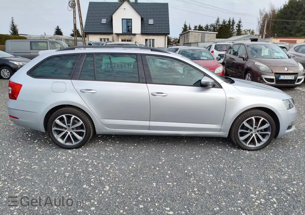 SKODA Octavia 1.6 TDI DSG Soleil