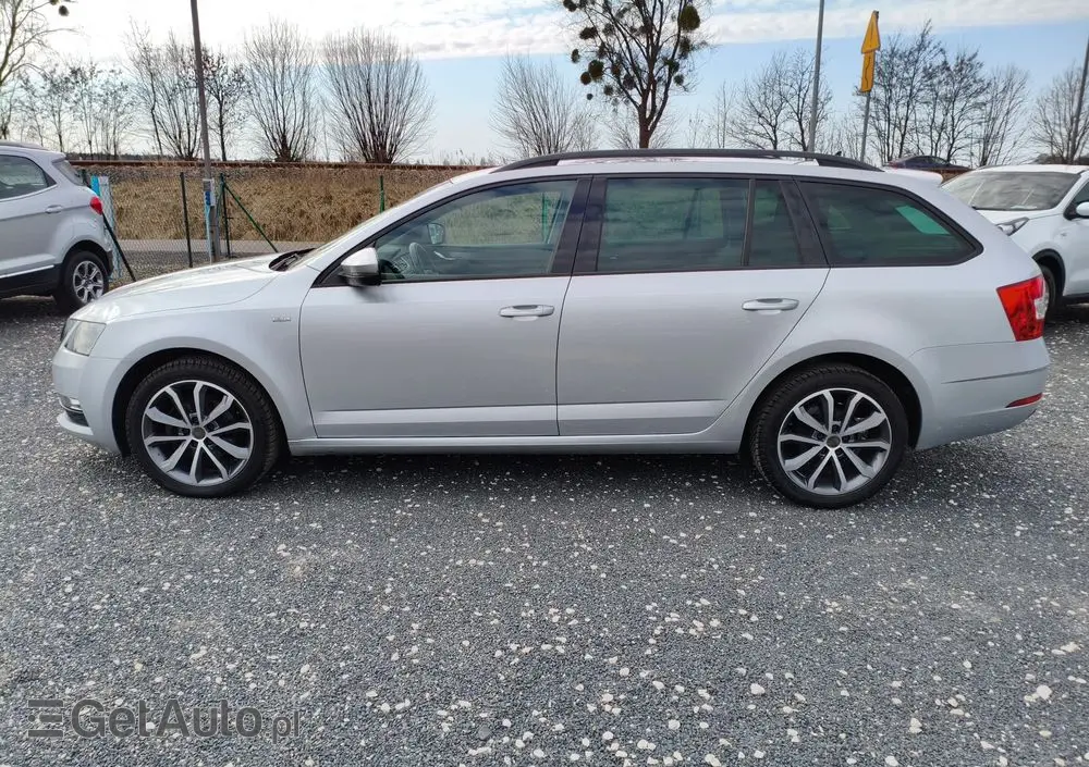 SKODA Octavia 1.6 TDI DSG Soleil