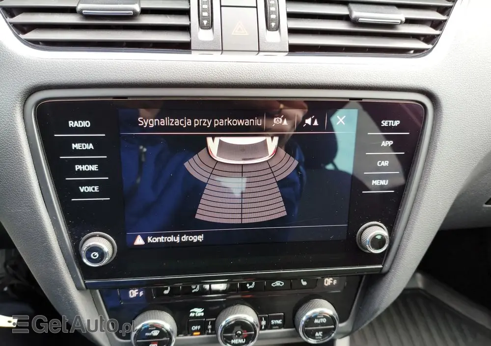 SKODA Octavia 1.6 TDI DSG Soleil